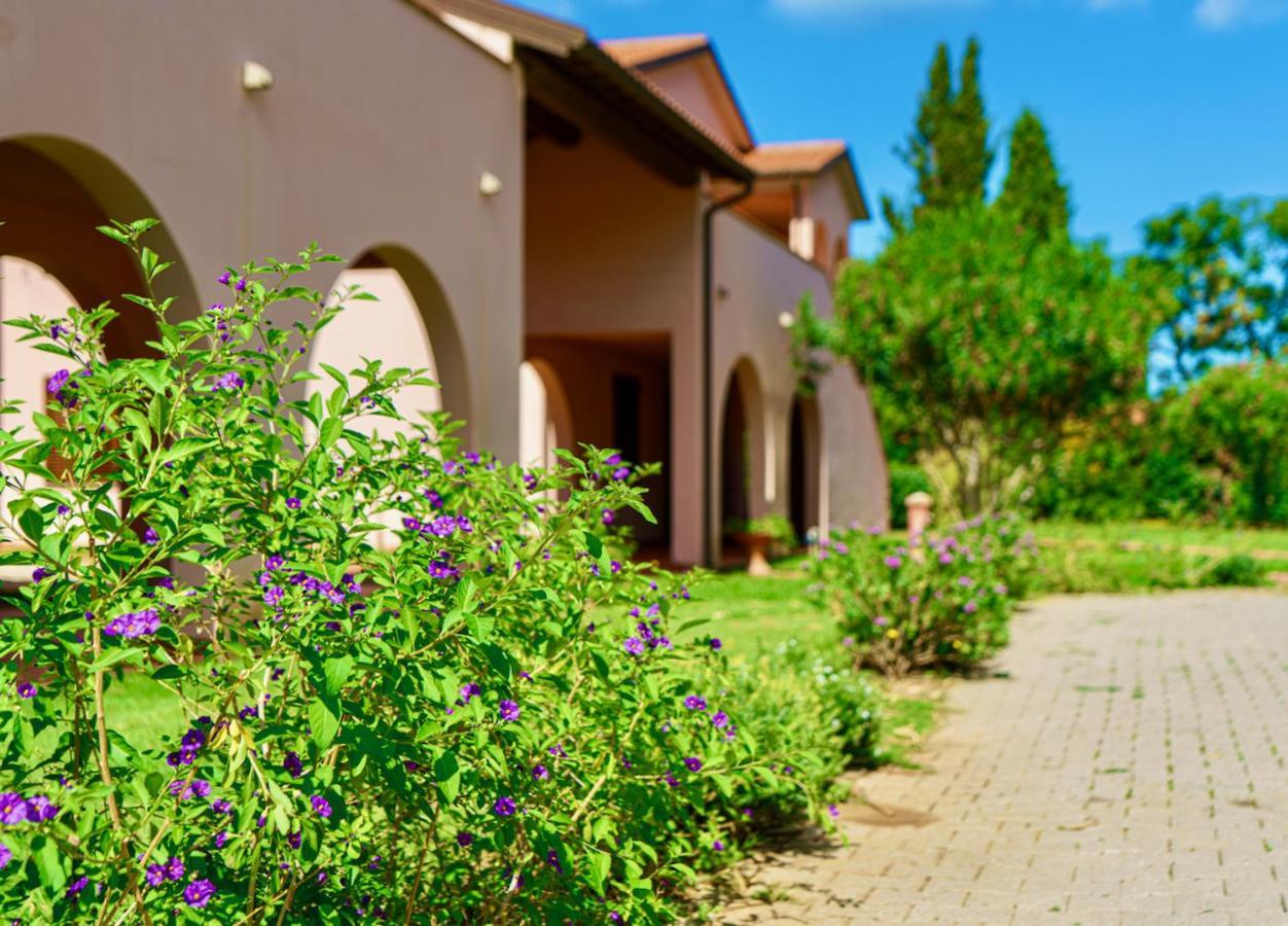 Appartamenti In Residence Villa Santa Maria سان فينتْشينسو المظهر الخارجي الصورة