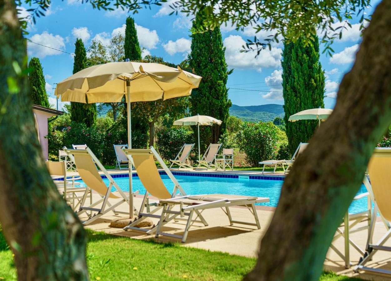 Appartamenti In Residence Villa Santa Maria سان فينتْشينسو المظهر الخارجي الصورة