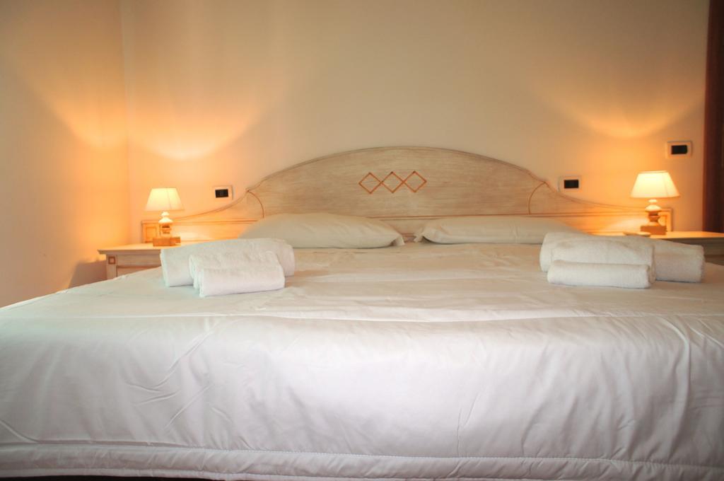 Appartamenti In Residence Villa Santa Maria سان فينتْشينسو الغرفة الصورة
