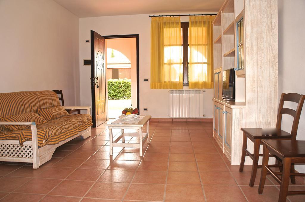 Appartamenti In Residence Villa Santa Maria سان فينتْشينسو الغرفة الصورة